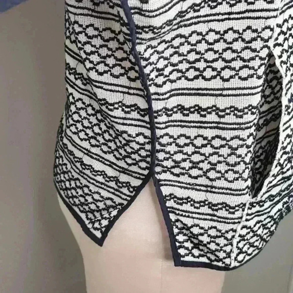 Madewell Womens Tidal Wave Pullover Front Pocket Embroidered Sweater Size Small - Picture 5 of 9